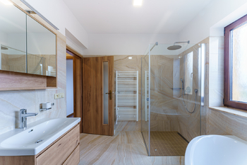 Pronájem domu 180 m², Drhovy