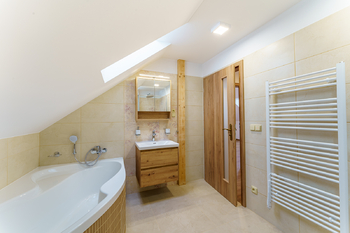 Pronájem domu 180 m², Drhovy