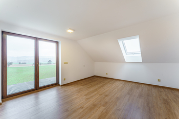 Pronájem domu 180 m², Drhovy