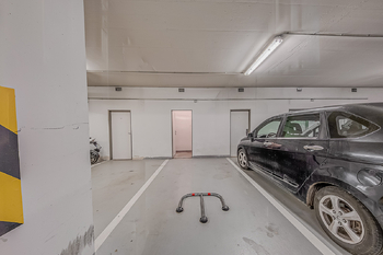 Prodej garážového stání 4375 m², Praha 6 - Dejvice