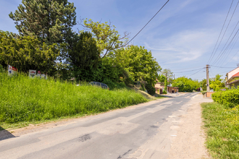 Prodej pozemku 2130 m², Syrovice