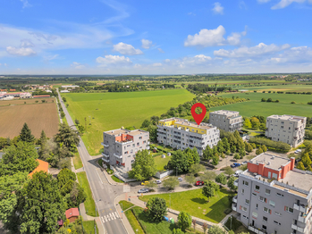 bytový dům - Prodej bytu 2+kk v osobním vlastnictví 45 m², Praha 10 - Uhříněves