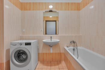 koupelna - Prodej bytu 2+kk v osobním vlastnictví 45 m², Praha 10 - Uhříněves
