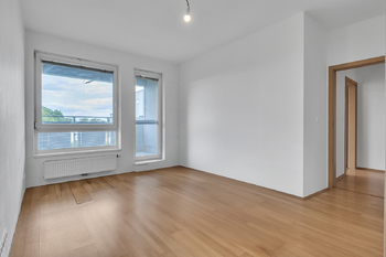 obývací pokoj - Prodej bytu 2+kk v osobním vlastnictví 45 m², Praha 10 - Uhříněves
