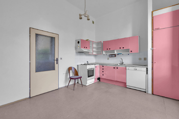 Prodej bytu 1+1 v osobním vlastnictví 51 m², Hradec Králové