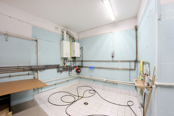 +420 604 191 744 I denisa.myslivcova@re-max.cz - Prodej výrobních prostor 897 m², Kończyce Małe