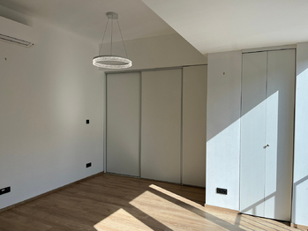 vestavěná skříň - Pronájem bytu 1+kk v osobním vlastnictví 26 m², Zubří