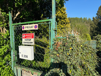 vchod do chatové oblasti - Prodej chaty / chalupy 50 m², Libeř