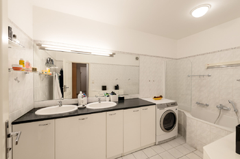 Prodej bytu 4+kk v osobním vlastnictví 111 m², Praha 4 - Libuš