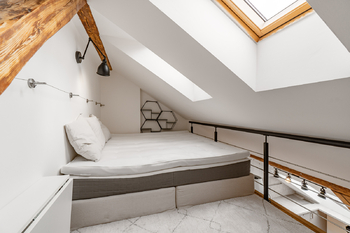 Petřínská - Pronájem bytu 1+kk v osobním vlastnictví 32 m², Praha 5 - Malá Strana