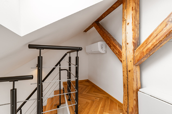 Petřínská - Pronájem bytu 1+kk v osobním vlastnictví 32 m², Praha 5 - Malá Strana