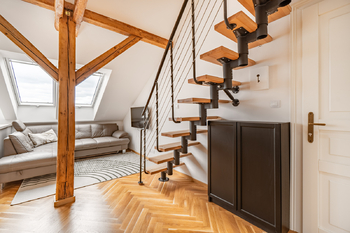Petřínská - Pronájem bytu 1+kk v osobním vlastnictví 32 m², Praha 5 - Malá Strana