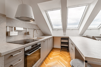 Petřínská - Pronájem bytu 1+kk v osobním vlastnictví 32 m², Praha 5 - Malá Strana