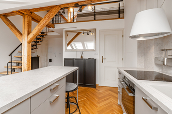 Petřínská - Pronájem bytu 1+kk v osobním vlastnictví 32 m², Praha 5 - Malá Strana