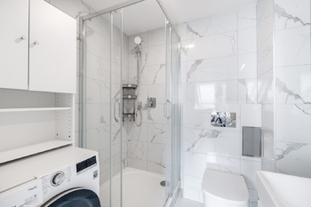 Petřínská - Pronájem bytu 1+kk v osobním vlastnictví 32 m², Praha 5 - Malá Strana