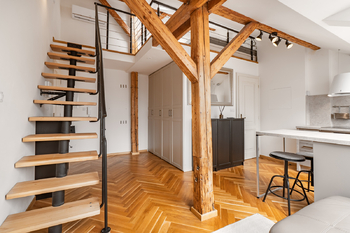 Petřínská - Pronájem bytu 1+kk v osobním vlastnictví 32 m², Praha 5 - Malá Strana