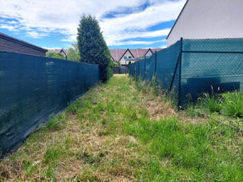 Prodej pozemku 868 m², Syrovice