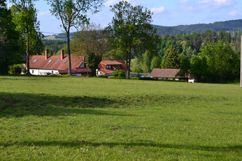 Prodej pozemku 6500 m², Jesenice