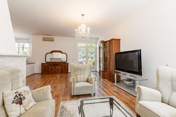 Pronájem domu 280 m², Průhonice