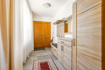 Pronájem domu 280 m², Průhonice