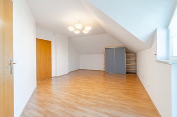 Pronájem domu 280 m², Průhonice