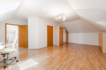 Pronájem domu 280 m², Průhonice