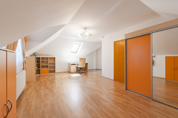 Pronájem domu 280 m², Průhonice