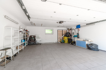Pronájem domu 280 m², Průhonice