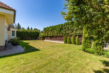 Pronájem domu 280 m², Průhonice