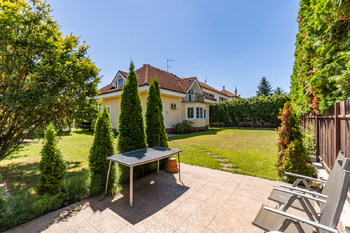 Pronájem domu 280 m², Průhonice