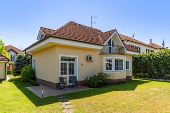 Pronájem domu 280 m², Průhonice