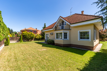 Pronájem domu 280 m², Průhonice