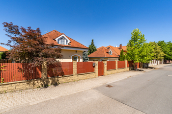 Pronájem domu 280 m², Průhonice