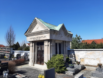 Prodej pozemku 12 m², Dobřany