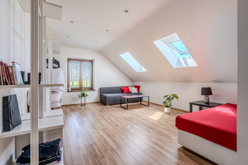 Prodej domu 280 m², Oponešice