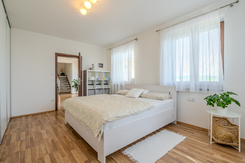 Prodej domu 280 m², Oponešice