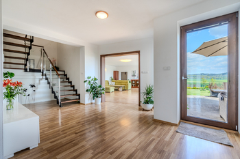 Prodej domu 280 m², Oponešice