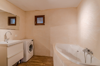 Prodej domu 291 m², Slatina