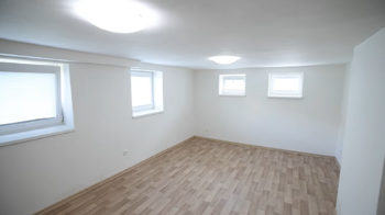 Pokoj č. 2 - Pronájem bytu 2+1 v osobním vlastnictví 52 m², Novosedly