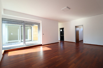 Prodej kancelářských prostor 429 m², Tuchoměřice