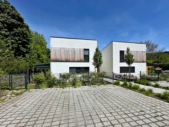 Rodinný dům a 3 parkovací stání - Prodej domu 94 m², Prachatice