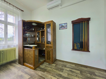 Prodej domu 413 m², Lišnice