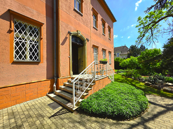 Prodej domu 413 m², Lišnice