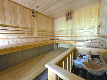 Prodej domu 413 m², Lišnice
