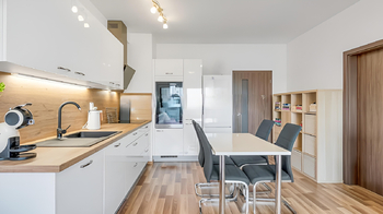 Pronájem bytu 2+kk v družstevním vlastnictví 56 m², Praha 9 - Hloubětín