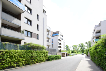 Pronájem bytu 2+kk v družstevním vlastnictví 56 m², Praha 9 - Hloubětín