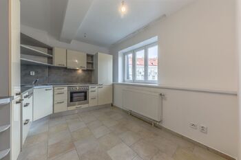 Pronájem bytu 2+kk v osobním vlastnictví 95 m², Praha 10 - Vršovice