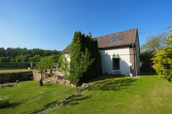 Prodej domu 298 m², Lomnice