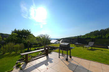 Prodej domu 298 m², Lomnice
