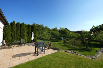 Prodej domu 298 m², Lomnice